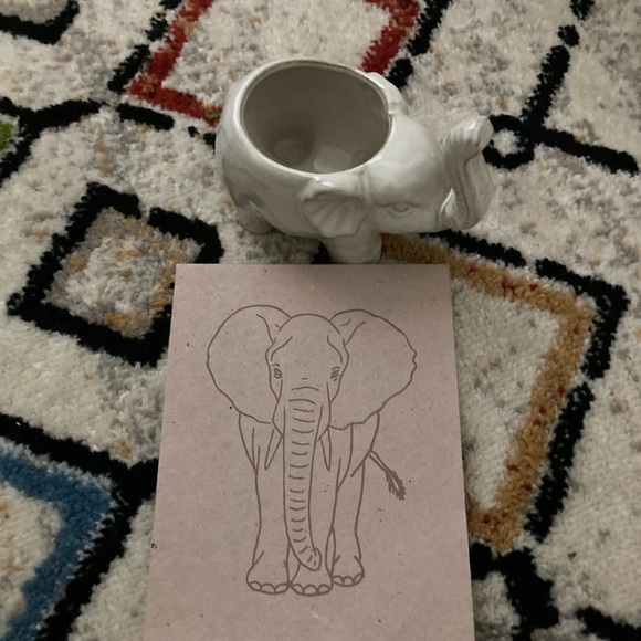 FINAL! Elephant Planter & Elephant Pad - Picture 2 of 5